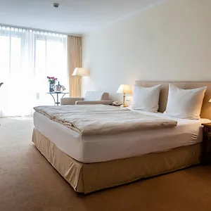 호텔 Altstadthotel Messerschmitt